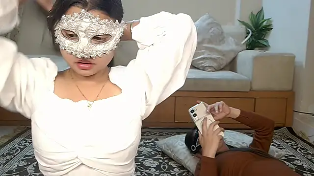 Snapshot of AvanYa_1 chatting on June 2026 06:07:01 AM AvanYa 1 online show from June 2026 06:07:01 AM