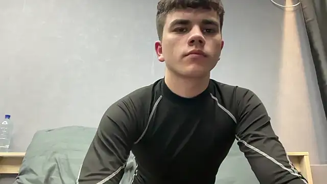 MaxWoolf online show from April 2026 02:07:01 PM