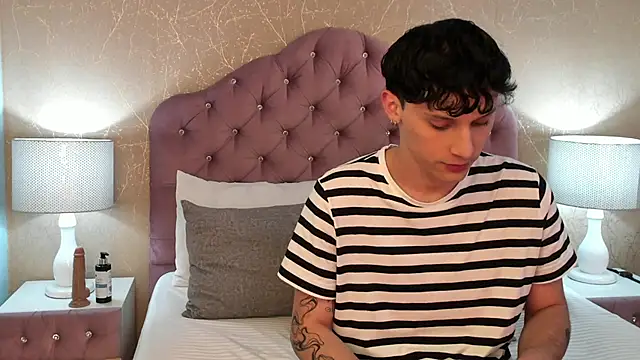 Snapshot of LephyStar chatting on April 2026 03:12:01 AM LephyStar online show from April 2026 03:12:01 AM