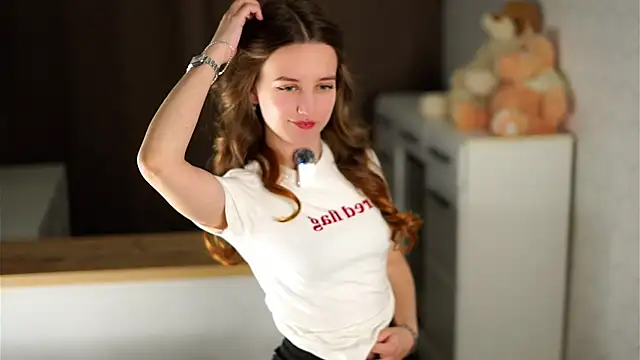 Snapshot of sinfulThea chatting on April 2026 11:29:02 AM sinfulThea online show from April 2026 11:29:02 AM