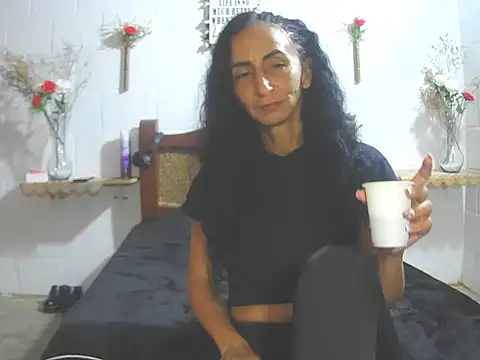 Snapshot of SamanttaLopez chatting on May 2026 12:32:01 PM SamanttaLopez online show from May 2026 12:32:01 PM