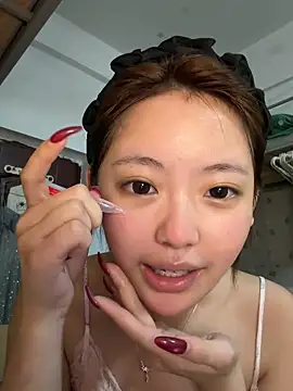 zhuzhu8023 online show from April 2026 01:29:02 PM