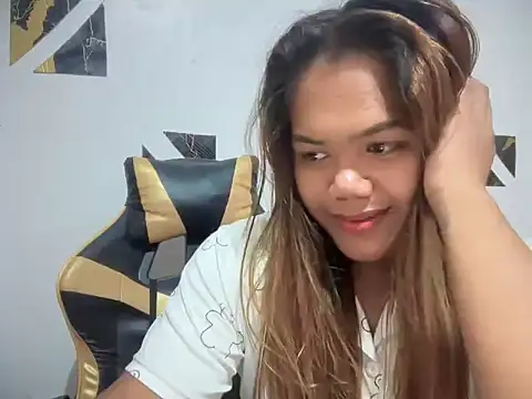 Snapshot of yourhotwild_bella chatting on July 2026 06:01:02 PM yourhotwild bella online show from July 2026 06:01:02 PM