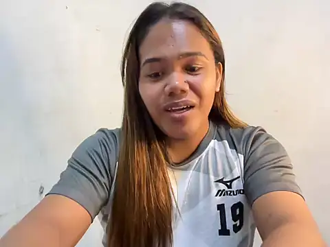 Snapshot of yourhotwild_bella chatting on July 2026 05:33:01 PM yourhotwild bella online show from July 2026 05:33:01 PM