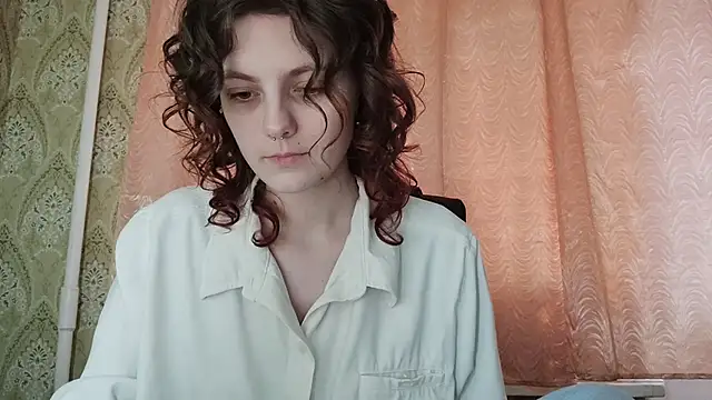 Snapshot of ShirleyNibbs chatting on April 2026 02:11:01 PM ShirleyNibbs online show from April 2026 02:11:01 PM