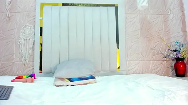 Snapshot of Brunettte_Sweet chatting on March 2026 11:32:01 AM Brunettte Sweet online show from March 2026 11:32:01 AM