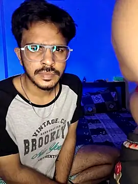 MIDNIGHT STAR110 online show from March 2026 06:53:01 PM