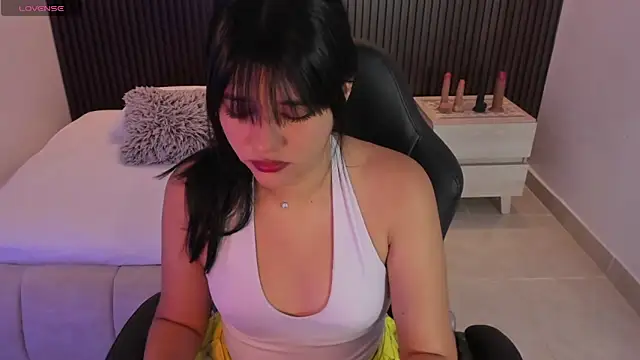 MILLYEVANS1 online show from April 2026 03:11:01 AM