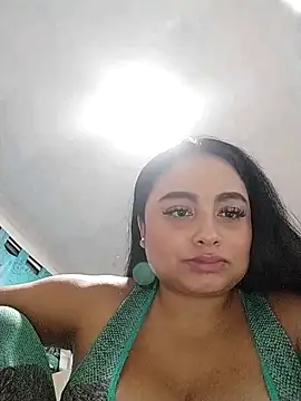 Snapshot of Aliceee_bolton chatting on April 2026 04:06:02 AM Aliceee bolton online show from April 2026 04:06:02 AM