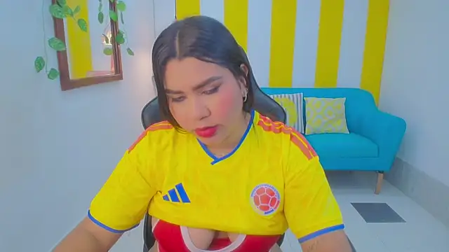 Snapshot of ValeryBliss_ chatting on April 2026 11:32:01 PM ValeryBliss online show from April 2026 11:32:01 PM