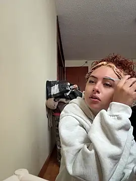 Amber-fire online show from May 2026 02:35:01 PM