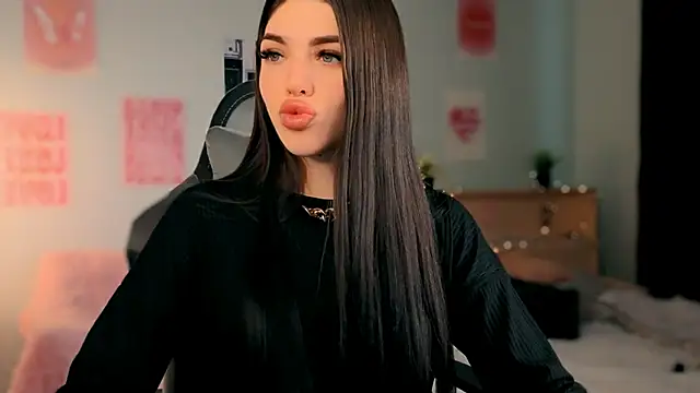 Snapshot of molly_rettyy chatting on April 2026 05:34:02 AM molly rettyy online show from April 2026 05:34:02 AM