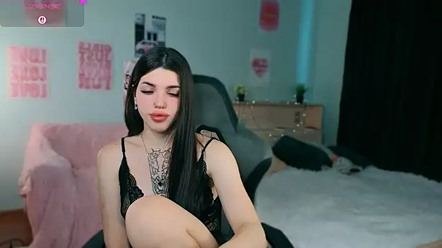molly rettyy online show from July 2026 04:05:02 AM