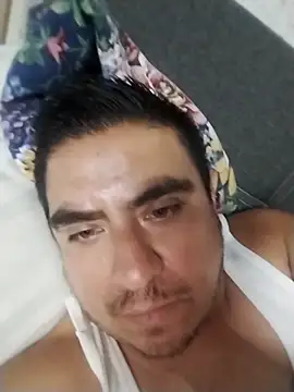 Snapshot of Manuel3910 chatting on May 2026 06:20:01 AM Manuel3910 online show from May 2026 06:20:01 AM