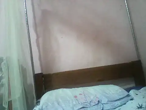 Freakybaby13 online show from April 2026 03:18:01 AM