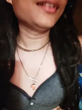 Snapshot of SweetTsAngel chatting on April 2026 06:15:01 PM SweetTsAngel online show from April 2026 06:15:01 PM