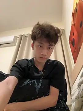 sexyboy-3525 online show from April 2026 02:58:01 PM