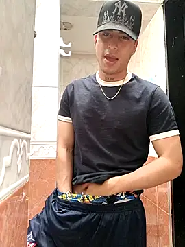 nico herrera   online show from April 2026 09:34:01 PM