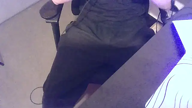 alexiiiiiiioo online show from April 2026 07:06:02 PM