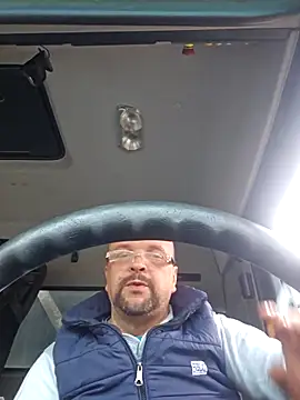 Cristo1982 online show from April 2026 05:08:02 AM