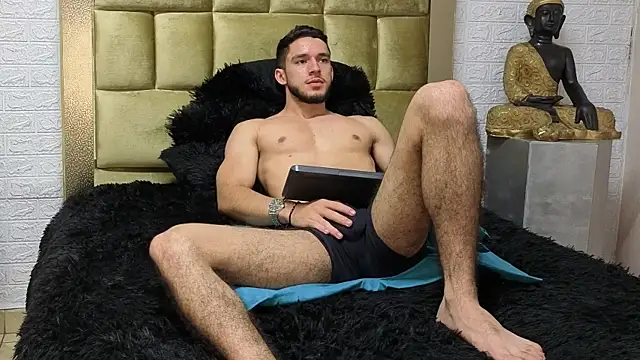 Snapshot of axel_tone chatting on May 2026 11:15:01 AM axel tone online show from May 2026 11:15:01 AM