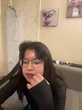 Z Milll online show from April 2026 07:07:02 PM