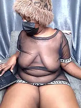 Snapshot of Tapega chatting on April 2026 12:19:01 AM Tapega online show from April 2026 12:19:01 AM