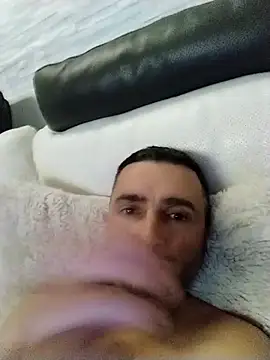 zzrkx online show from April 2026 10:36:01 PM