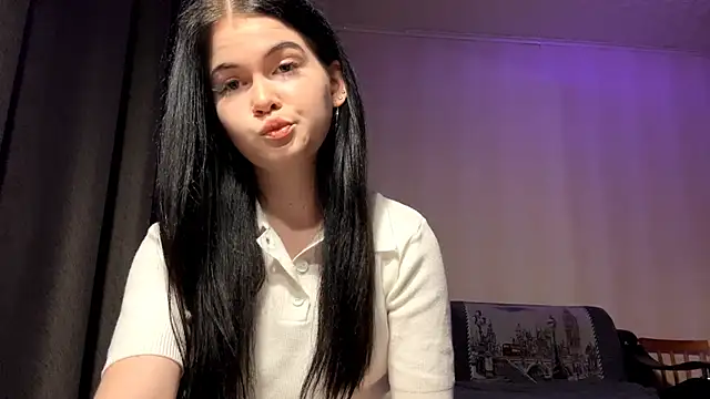 BellaLuxury online show from April 2026 03:53:01 PM