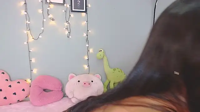 Snapshot of MissDulceRose chatting on April 2026 12:31:01 AM MissDulceRose online show from April 2026 12:31:01 AM