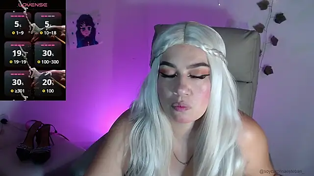 Snapshot of Carolina_2403 chatting on April 2026 10:40:02 PM Carolina 2403 online show from April 2026 10:40:02 PM