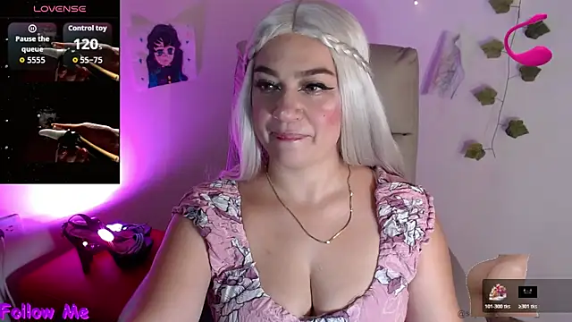 Snapshot of Carolina_2403 chatting on April 2026 11:10:02 PM Carolina 2403 online show from April 2026 11:10:02 PM