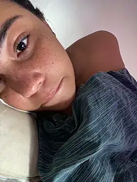 Snapshot of Deusa_Arcana chatting on April 2026 12:54:02 PM Deusa Arcana online show from April 2026 12:54:02 PM