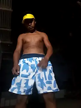 Snapshot of blackmasterpig chatting on April 2026 04:44:02 AM blackmasterpig online show from April 2026 04:44:02 AM