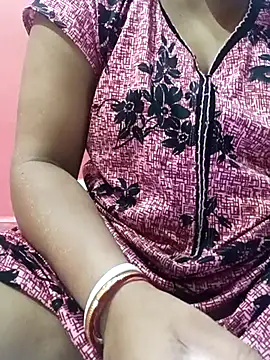 Snapshot of itz-liliroy chatting on April 2026 01:45:02 PM itz-liliroy online show from April 2026 01:45:02 PM