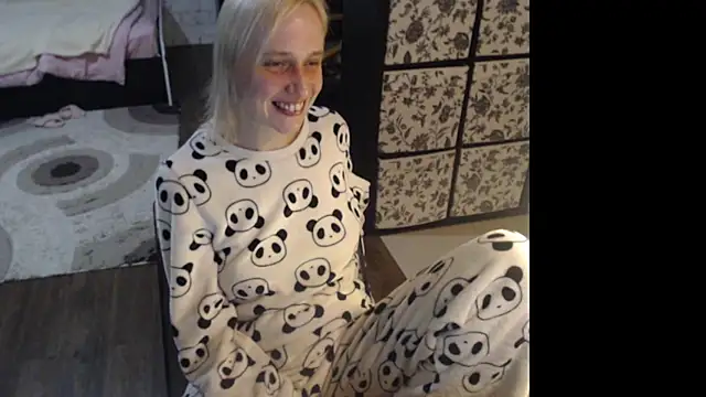 Sweet hot shrmp online show from April 2026 08:20:01 PM