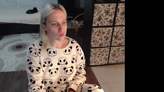 Snapshot of Sweet_hot_shrmp chatting on June 2026 08:14:01 PM Sweet hot shrmp online show from June 2026 08:14:01 PM
