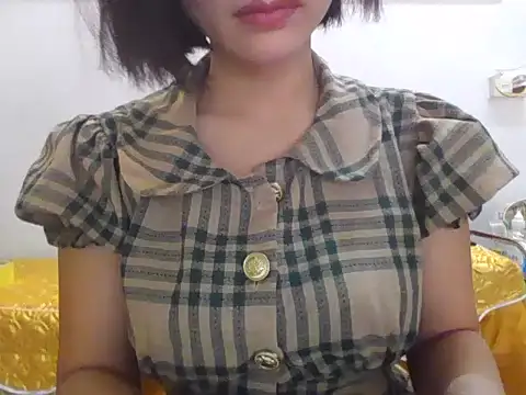 Snapshot of Lyna_2k chatting on April 2026 08:42:01 AM Lyna 2k online show from April 2026 08:42:01 AM