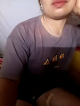 Snapshot of cat-kat chatting on April 2026 01:56:02 PM cat-kat online show from April 2026 01:56:02 PM