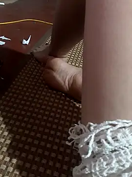 Snapshot of -Bianmi- chatting on April 2026 11:04:02 AM -Bianmi- online show from April 2026 11:04:02 AM