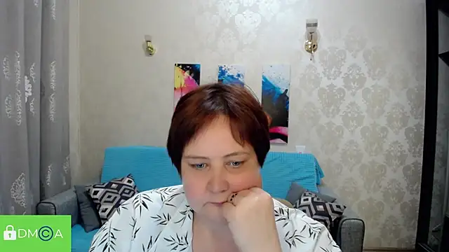 QUEEN02030 online show from April 2026 03:01:01 PM