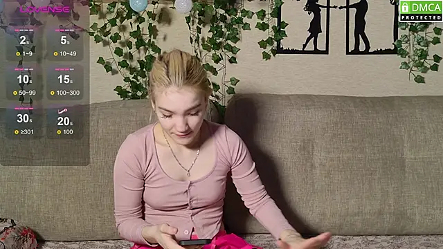 Girl Meow18 online show from May 2026 07:46:01 AM