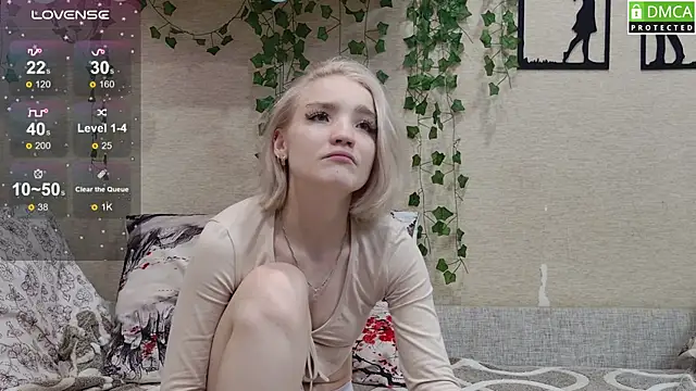 Girl Meow18 online show from June 2026 12:57:01 AM