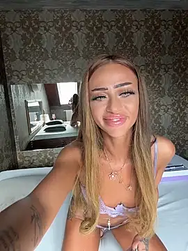 Snapshot of DirtyDebby chatting on April 2026 01:42:02 PM DirtyDebby online show from April 2026 01:42:02 PM