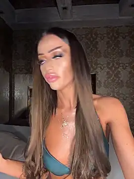 Snapshot of DirtyDebby chatting on April 2026 09:04:01 PM DirtyDebby online show from April 2026 09:04:01 PM