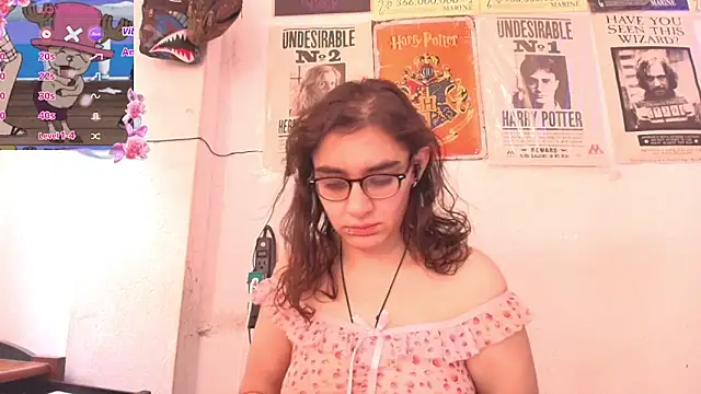 Snapshot of Ellaa_honey chatting on April 2026 02:15:02 PM Ellaa honey online show from April 2026 02:15:02 PM