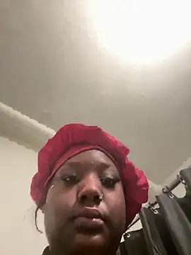 Snapshot of VERALONGG chatting on May 2026 08:19:02 AM VERALONGG online show from May 2026 08:19:02 AM