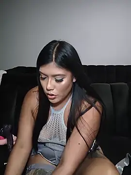 Snapshot of aleenavarro chatting on June 2026 02:23:02 AM aleenavarro online show from June 2026 02:23:02 AM