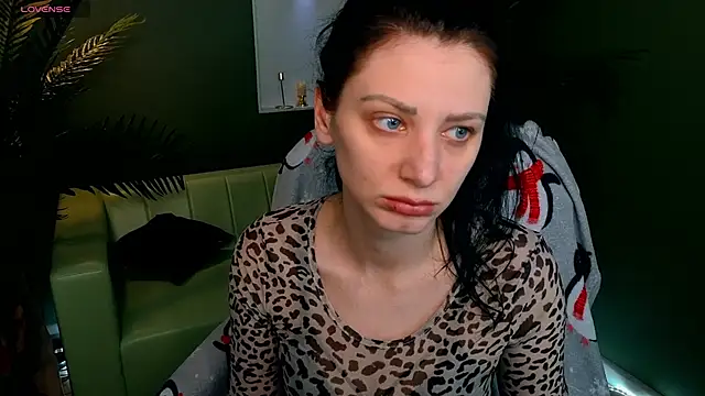 Ophyrix online show from April 2026 02:55:02 PM