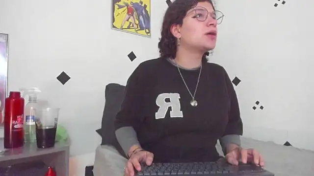 Snapshot of wendybeckett4 chatting on April 2026 05:58:01 PM wendybeckett4 online show from April 2026 05:58:01 PM